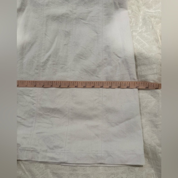 ALICE + OLIVIA Mimi Puff-Sleeve Denim Minidress white square sweetheart neck - Picture 10 of 13